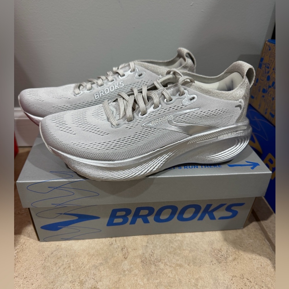 Mens Brooks 25th Aniversary Limited Edition Adrenaline GTS 25